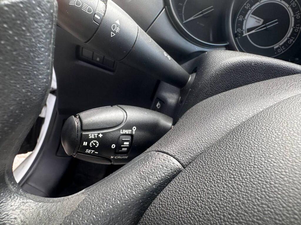 Citroën C3 1,0 VTi 68 Attraction 5d