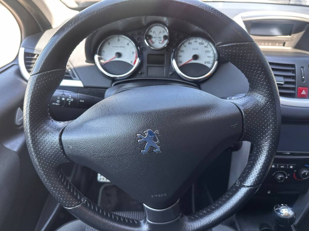 Peugeot 207 1,6 HDi