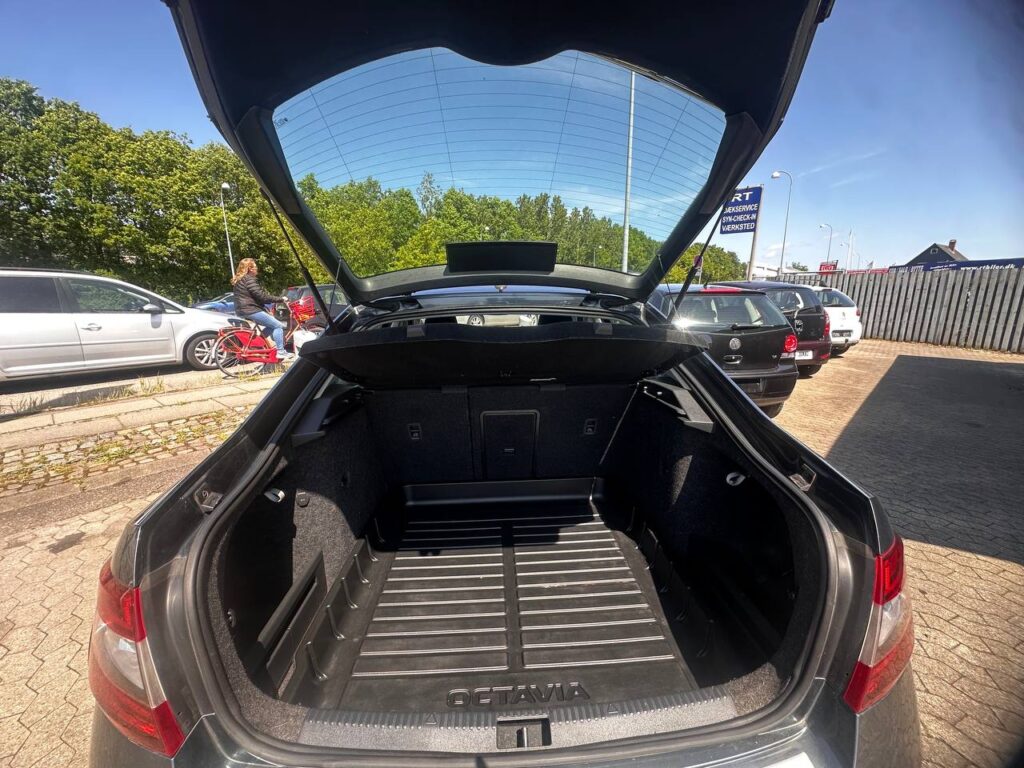 Skoda Octavia 1,4 TSi 150 Ambition DSG 5d