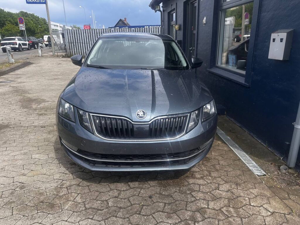 Skoda Octavia 1,4 TSi 150 Ambition DSG 5d