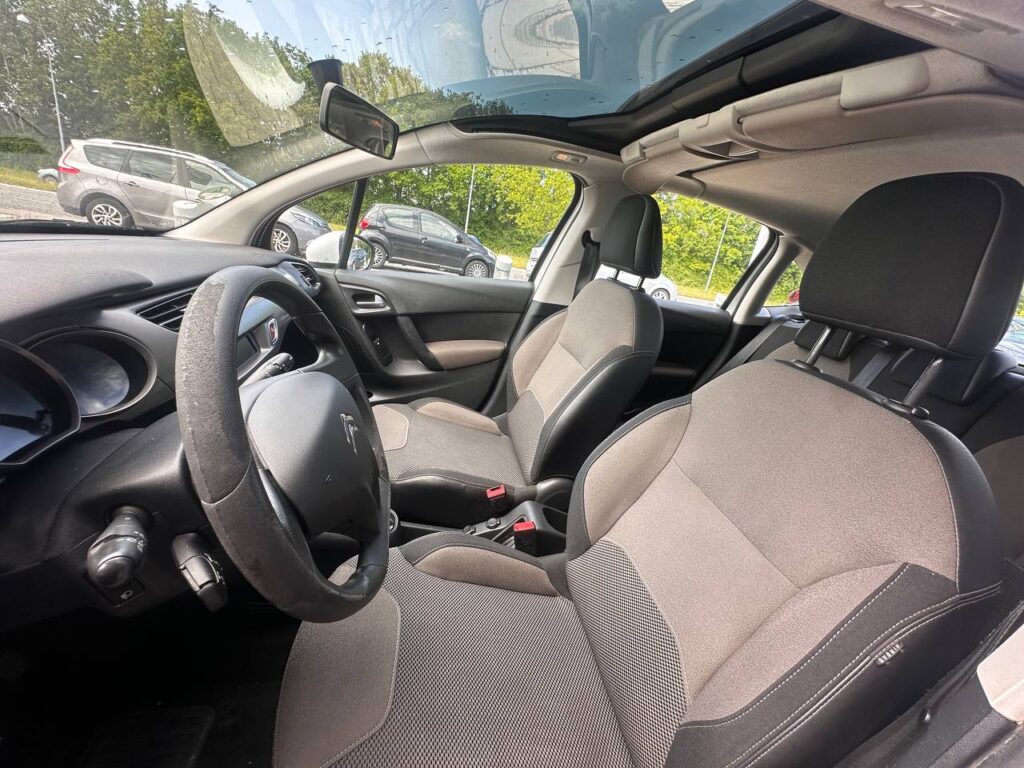 Citroën C3 1,0 VTi 68 Attraction 5d